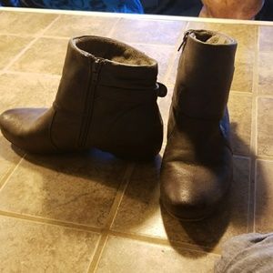 Baretrap ankle boots